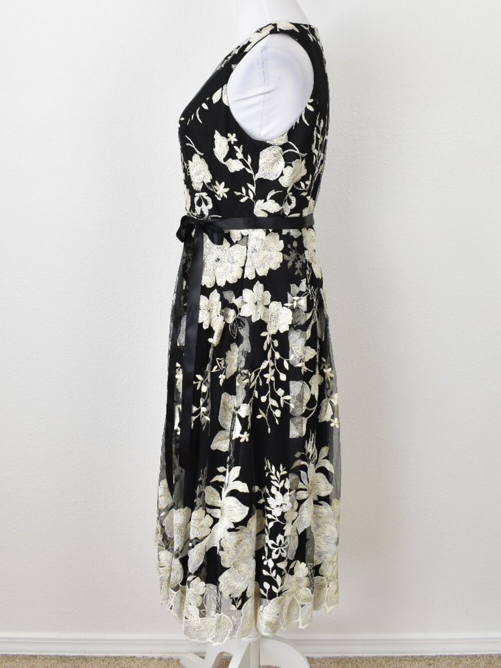 Alex Evenings Floral Embroidered Formal Midi Dress - 8p - Picture 3 of 12